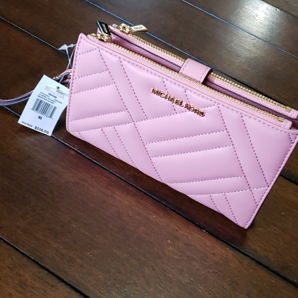 Michael Kors Large Double Zip Quilted Wristlet